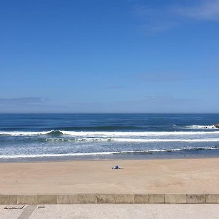 The Shore At Seaside Paradise - Cozy Patio On The Promenade Espinho  Bagian luar foto