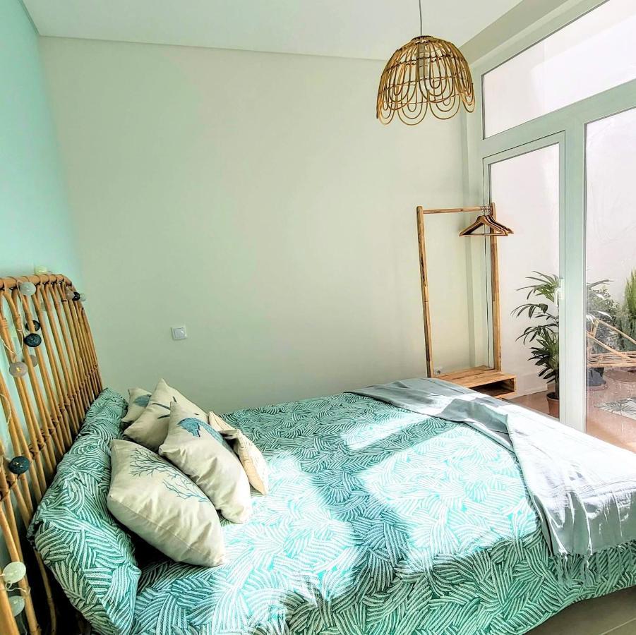 The Shore At Seaside Paradise - Cozy Patio On The Promenade Espinho  Bagian luar foto