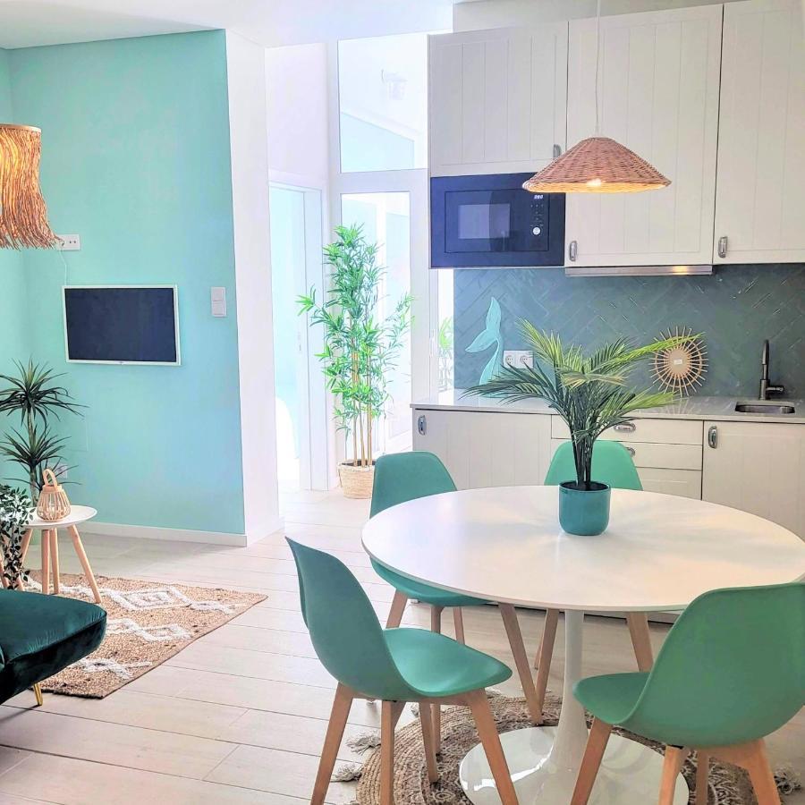 The Shore At Seaside Paradise - Cozy Patio On The Promenade Espinho  Bagian luar foto