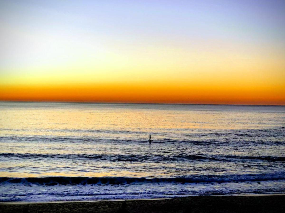 The Shore At Seaside Paradise - Cozy Patio On The Promenade Espinho  Bagian luar foto