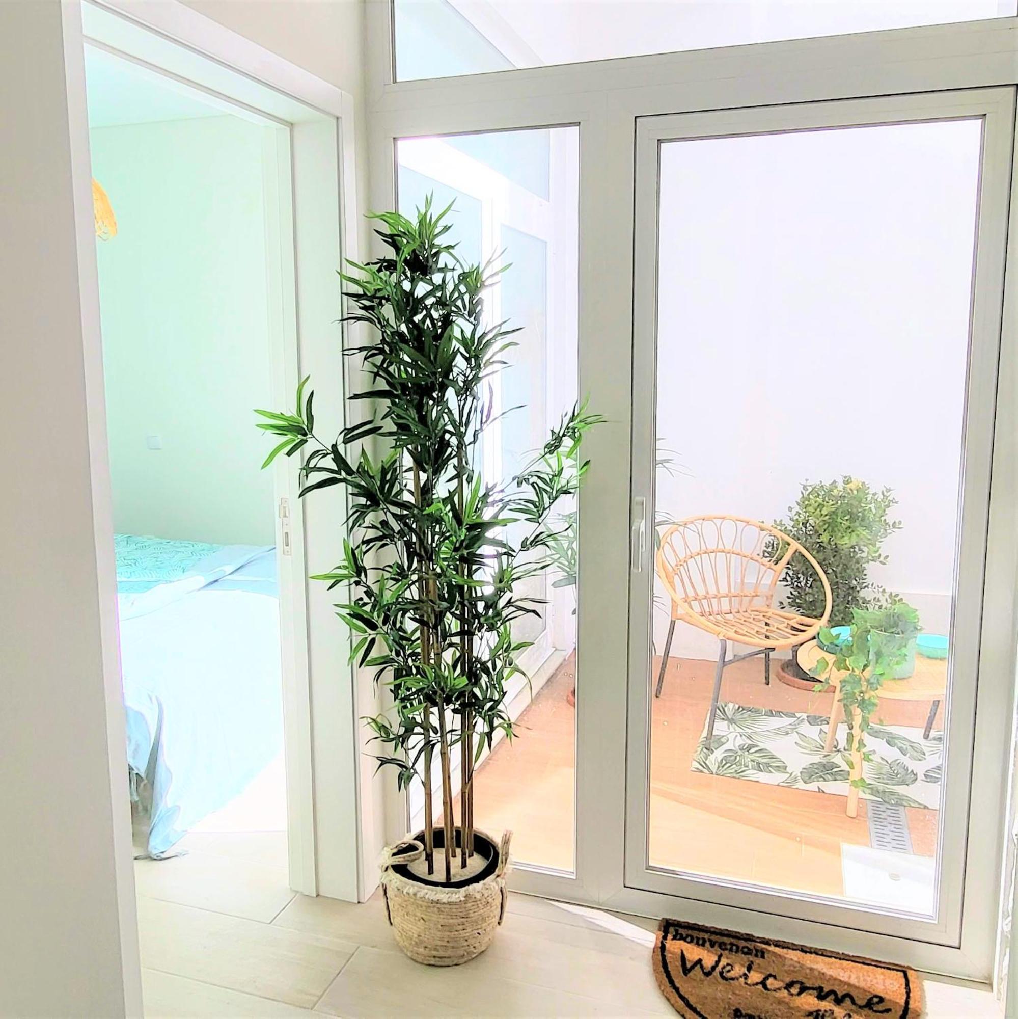 The Shore At Seaside Paradise - Cozy Patio On The Promenade Espinho  Bagian luar foto